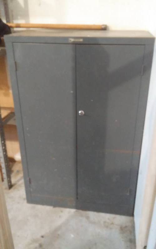 lot 113 image: Steelmaster Locking Cabinet With Key. (Used For Ammo Storage Cabinet)