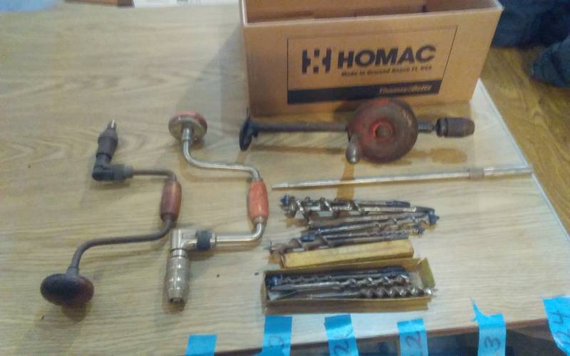 lot 119 image: Lot Of Assorted Hand Drills & Bits