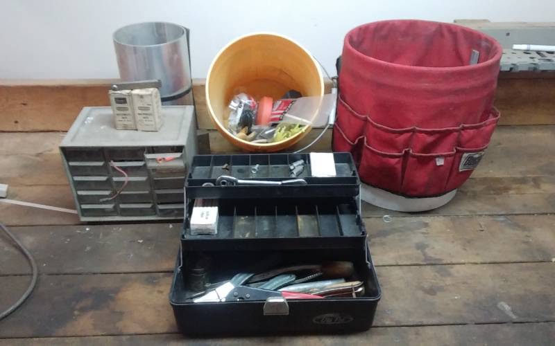 lot 150 image: Bucket With Organizer, Parts Organizer, Small Tool Box With Contents