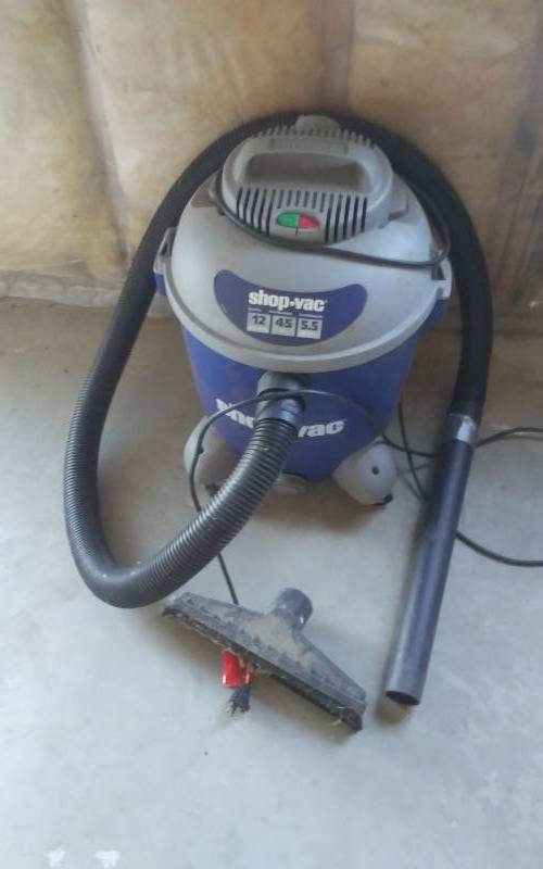 lot 165 image: Shop Vacuum 12-Gallon  5.5-Hp
