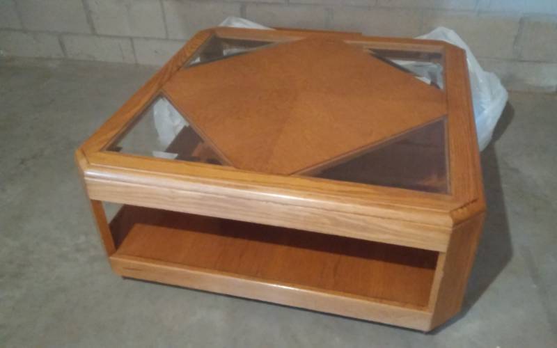 lot 172 image: Square Coffee Table