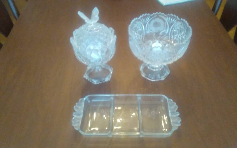 lot 189 image: Bleikristall (Germany) Lead Crystal-3-Piece Crystal Glass Ware, 1-Butterfly, 1-3 Place Relish