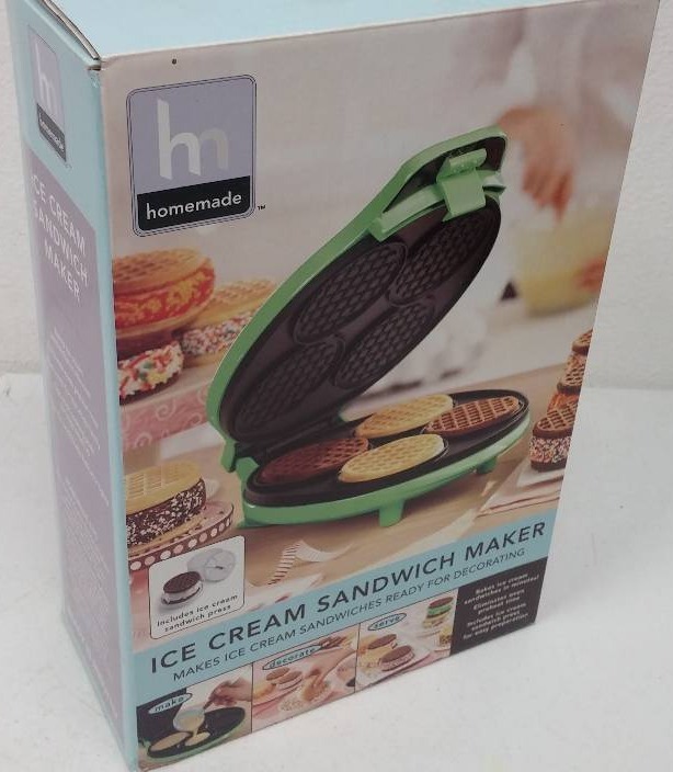 lot 39 image: Ice Cream Sandwich Maker, as-new in box