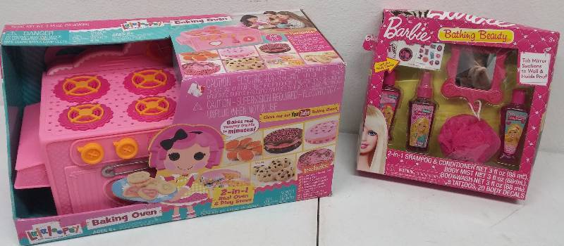 lot 59 image: Barbie Set and Lalaloopsy Baking Oven