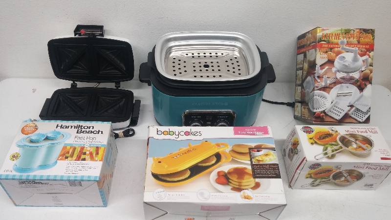 lot 82 image: Kitchen Appliances, Gadgets and Tools