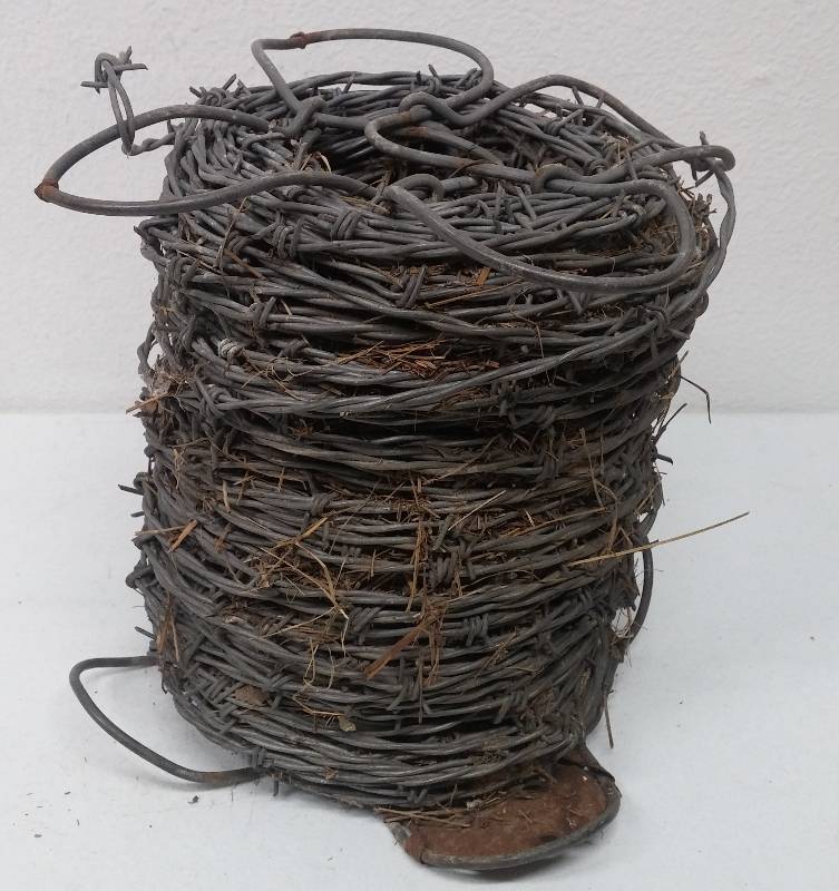 lot 107 image: Barbwire Roll
