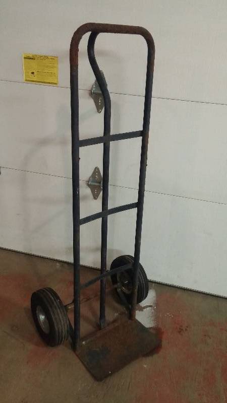 lot 113 image: Hand Truck