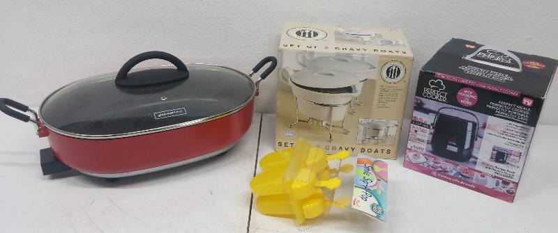 lot 117 image: Kitchen Appliances and Gadgets