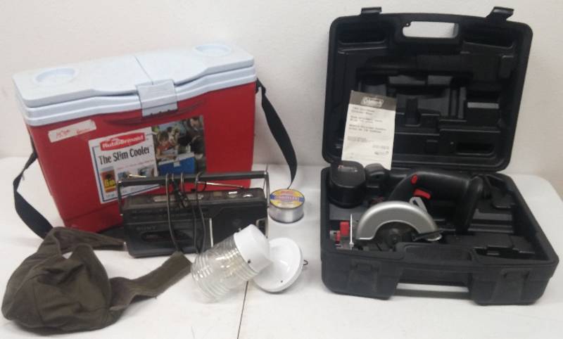 lot 126 image: Assorted Garage Items and Tools