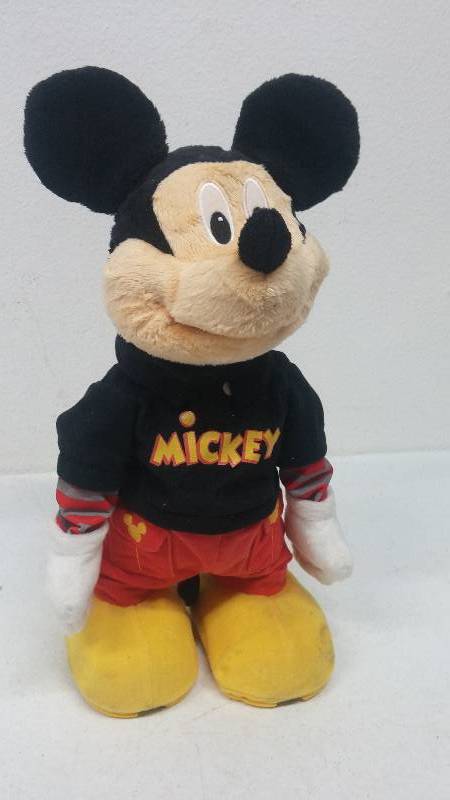 lot 128 image: Electronic Micky Mouse