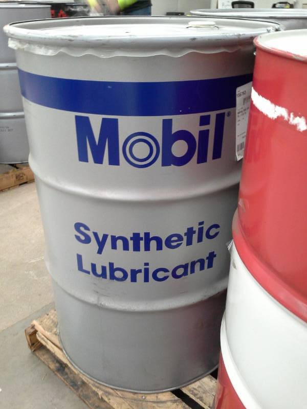 lot 515 image: One Drum of Mobile SHC Grease 460 WT
