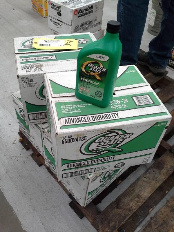 lot 535 image: 4 Cases of Quaker State Peak Performance 5W-30