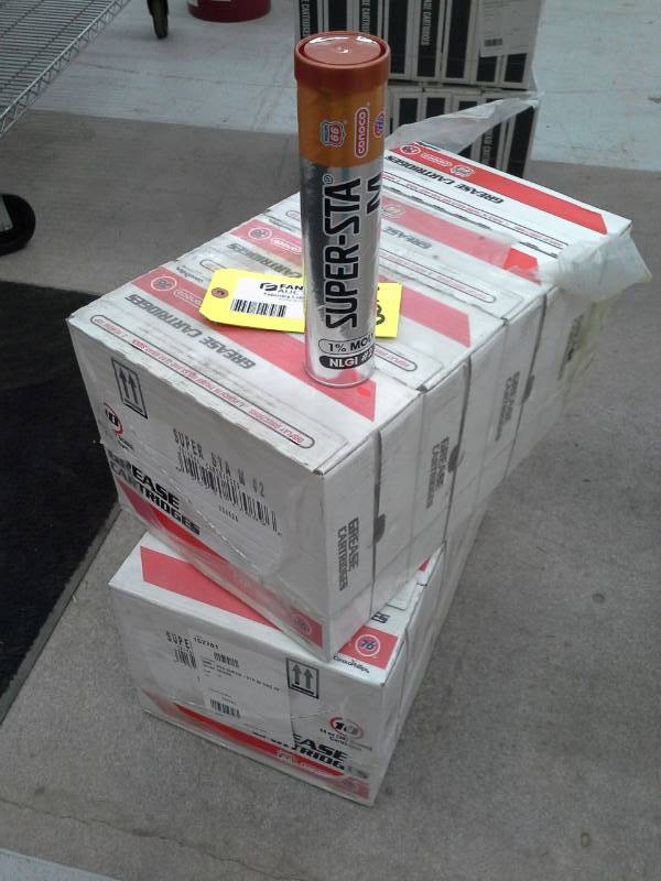 lot 548 image: 8 Cases of Phillips 66 Super STA 1% Moly Grease NLGI #2