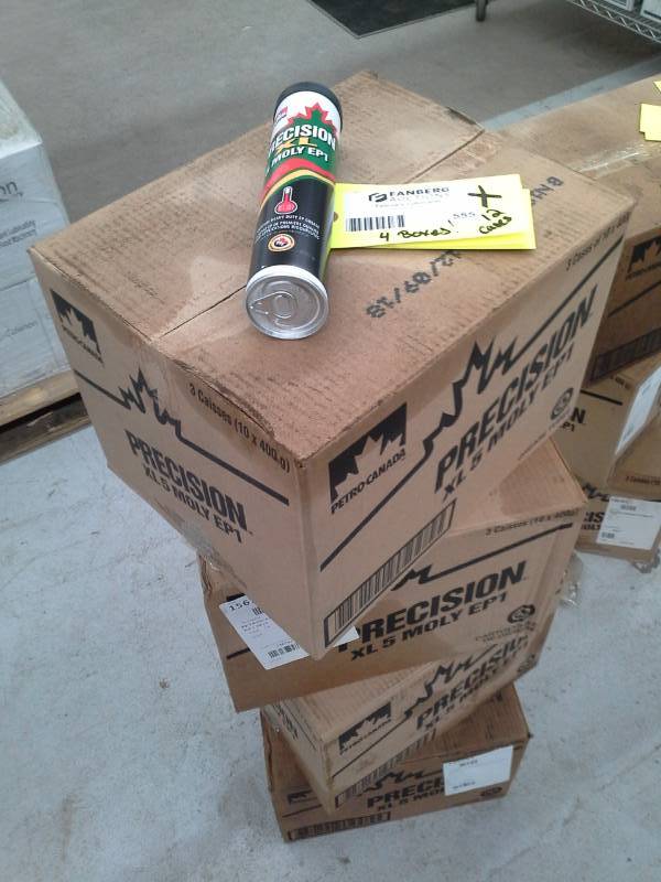 lot 555 image: 12 Cases of Petro-Canada Precision XL 5 Moly EP1 Premium Heavy Duty EP Grease
