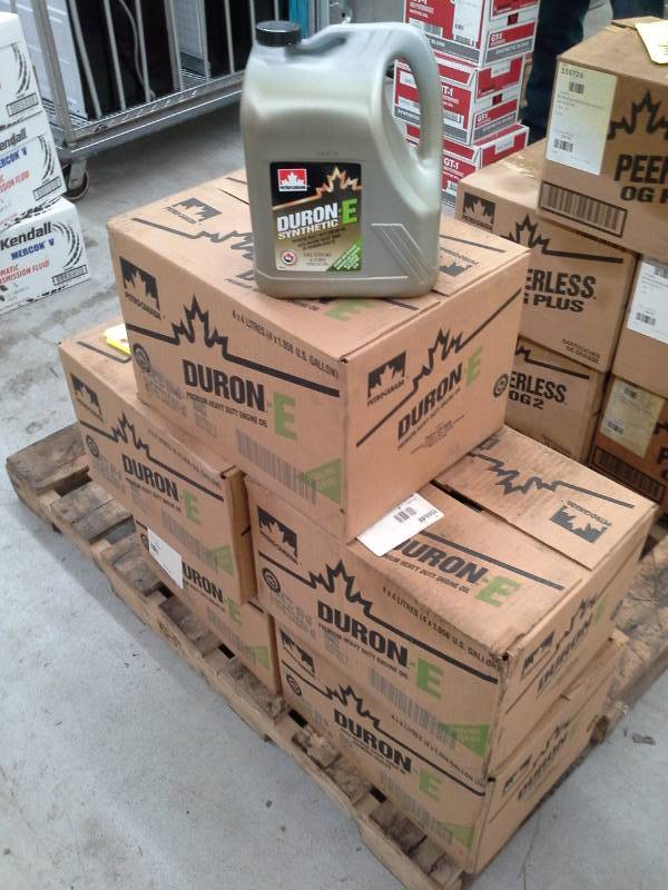 lot 564 image: 5 Cases of Petro-Canada Duron-E Synthetic Premium Heavy Duty SAE 10W-40 Engine Oil