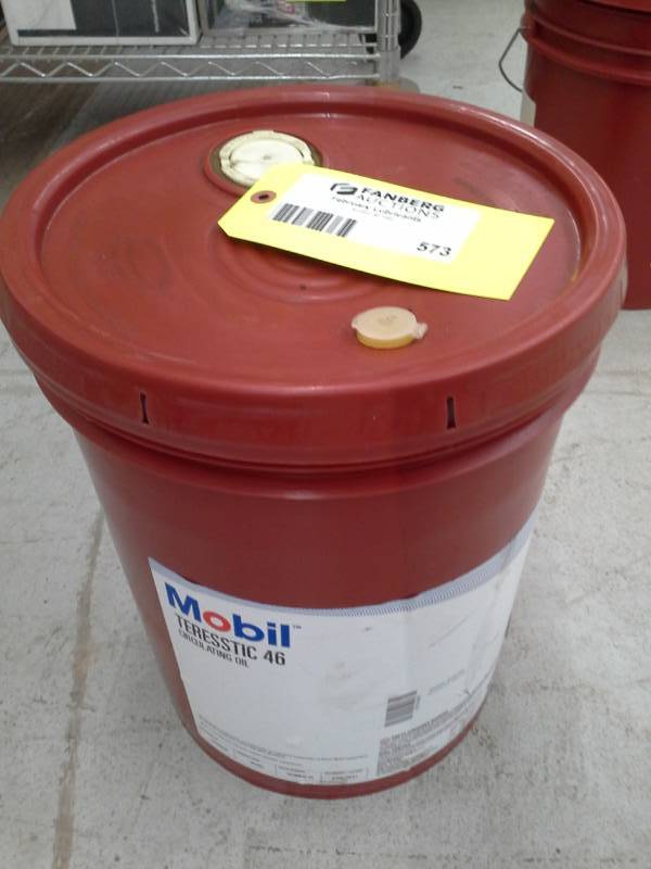 lot 573 image: One Pail of Mobil Teresstic 46 Circulating Oil
