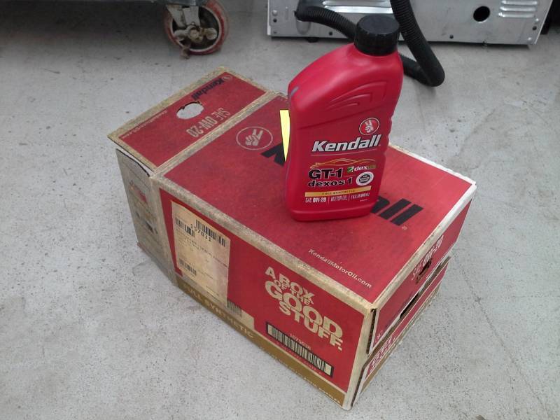 lot 586 image: One Case of Kendall GT-1 Dexos 1 Full Synthetic 0W-20 Motor Oil