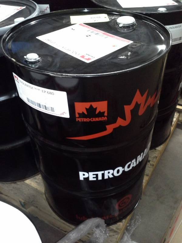 lot 612 image: One Drum of Petro-Canada Enduratex EP 680 Industrial Gear Oil