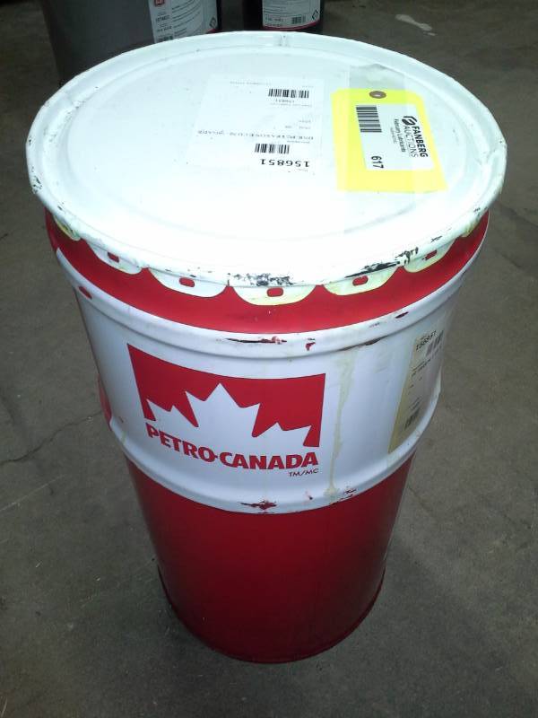 lot 617 image: One Keg of Petro-Canada Traxon E Synthetic CD-50 Synthetic Gear Lubricant