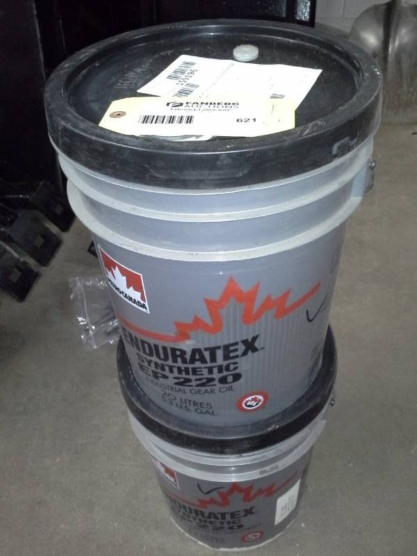 lot 621 image: Two Pails of Petro-Canada Enduratex Synthetic EP 220 Industrial Gear Oil