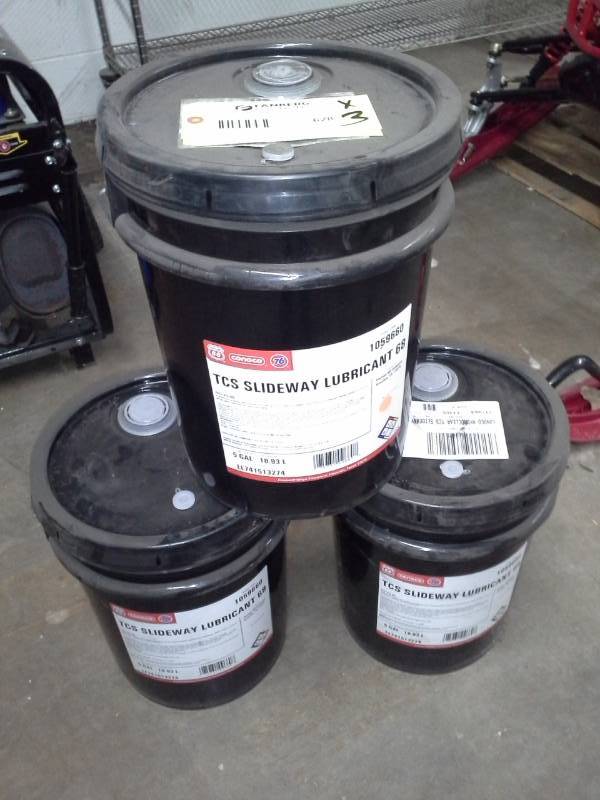 lot 628 image: 3 Pails of Phillips 66 TCS Slideway Lubricant 68