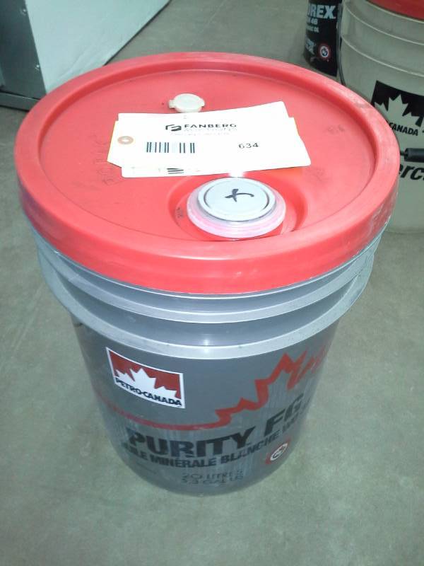 lot 634 image: One Pail of Petro-Canada - PC Food Grade (FG) White Oil 35