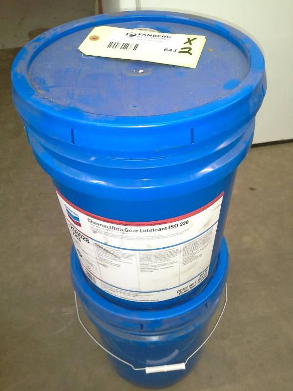 lot 643 image: Two Pails of Chevron Ultra Gear Lubricant ISO 220