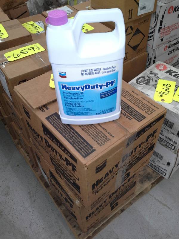 lot 667 image: 2 Cases of Chevron Heavy Duty Phosphate-Free Prediluted 50.50 CoolantAntifreeze