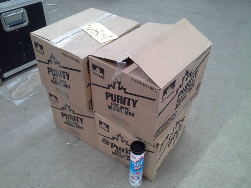 lot 680 image: Twelve Cases of Petro-Canada Purity Food Grade (FG) 2 with Microl Max Machinery Grease