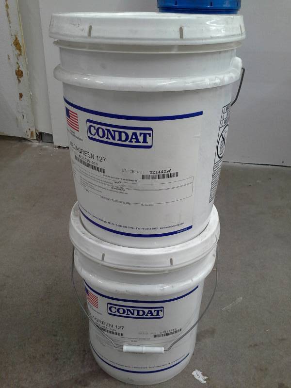 lot 1046 image: Two - 5 Gallon Pails of Condat Mecagreen 127