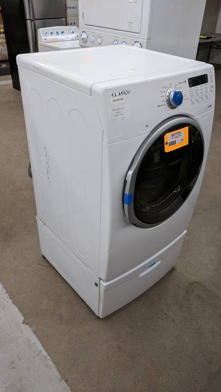 2011 Samsung 27-inch 7.3-cu.ft. 9-Cycle Front Load Gas Clothes Dryer with Steam