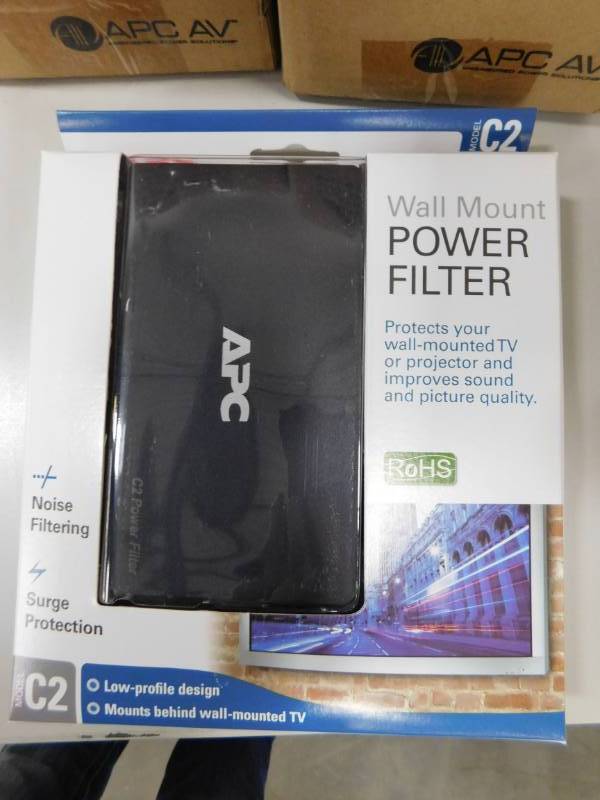 NEW APC Wall Mount Power Filter
