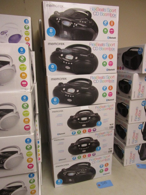 lot 340 image: PORTABLE BLUETOOTH BOOMBOXES