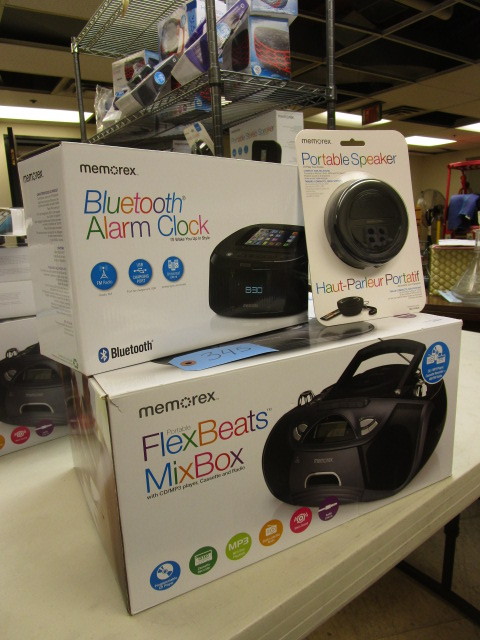 lot 345 image: ELECTRONICS WAKEUP BUNDLE