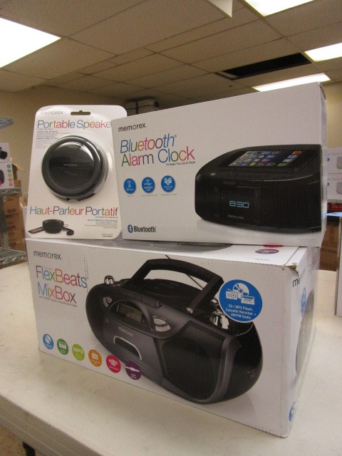 lot 348 image: ELECTRONICS WAKEUP BUNDLE