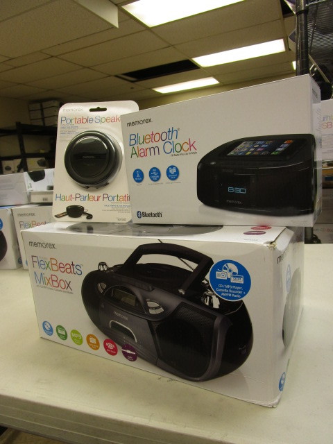 lot 349 image: ELECTRONICS WAKEUP BUNDLE