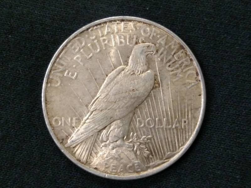 1922 Peace Silver Dollar...
