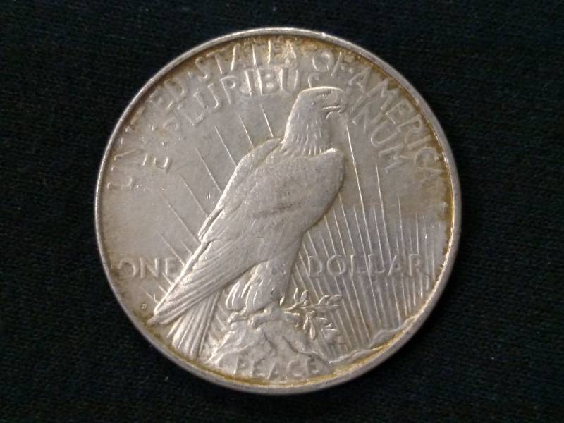 1922 D Peace Silver Dollar...