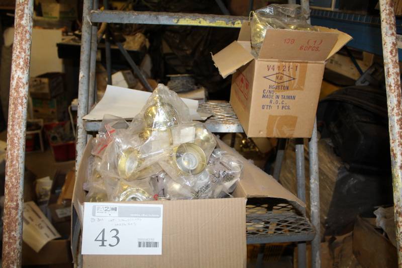 lot 43 image: Chandeliers