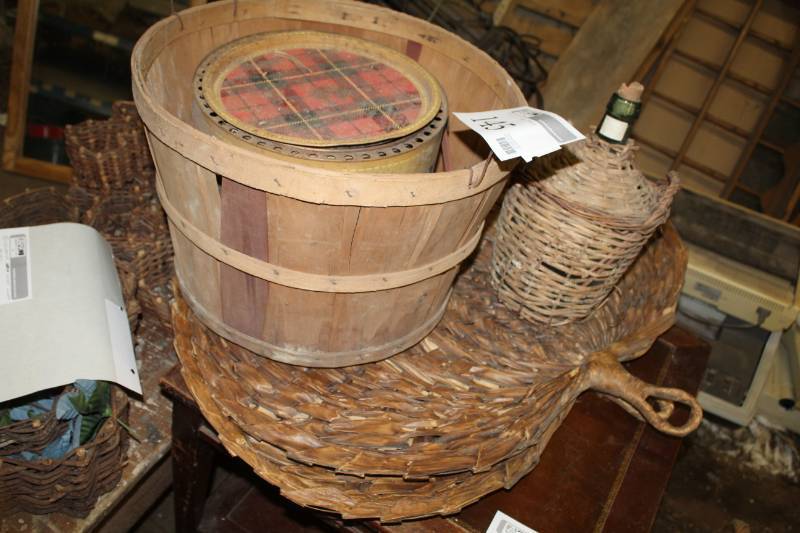 lot 145 image: Baskets, Picnic Basket, Jug Basket