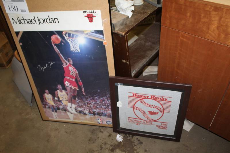 lot 150 image: Minnesota Twins 1991 Homer Hanky In Framed Display, Michael Jordan Wall Poster