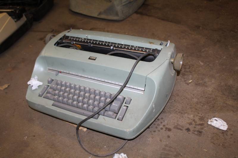 lot 136 image: IBM Vintage Electric Typewriter