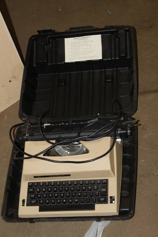 lot 135 image: Sears Vintage The Communicator Electric Typewriter