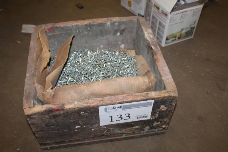 lot 133 image: Screws