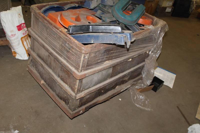 lot 26 image: Utility Cart