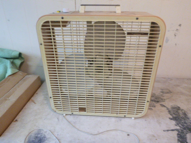Lakewood Box Fan