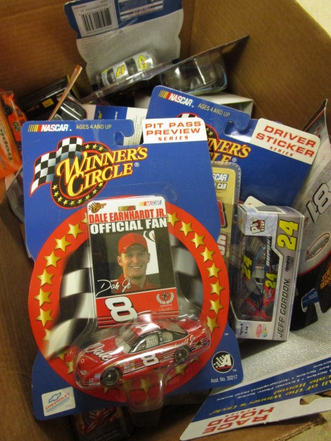 NASCAR HOTWHEELS COLLECTION W40 CARS