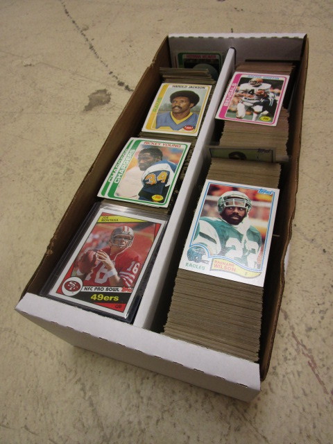 VINTAGE FOOTBALL CARDS