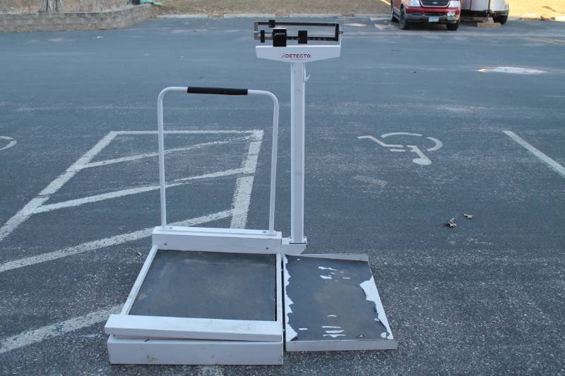 lot 21 image: Wheel Chair Scale Detecto