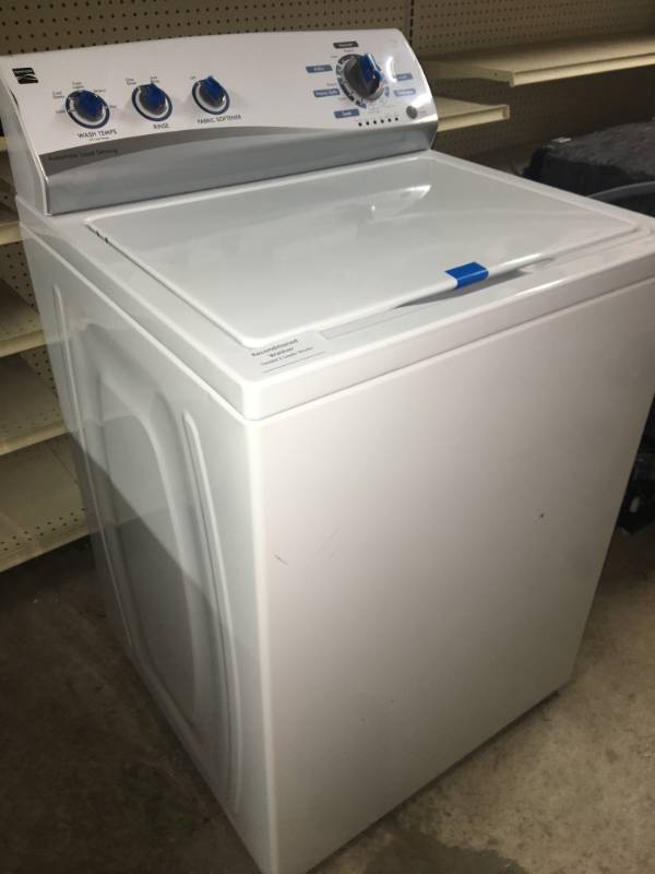 lot 16 image: Washing Machine